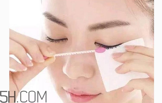 卸妝油如何卸眼妝？不化妝怎么用卸妝油？