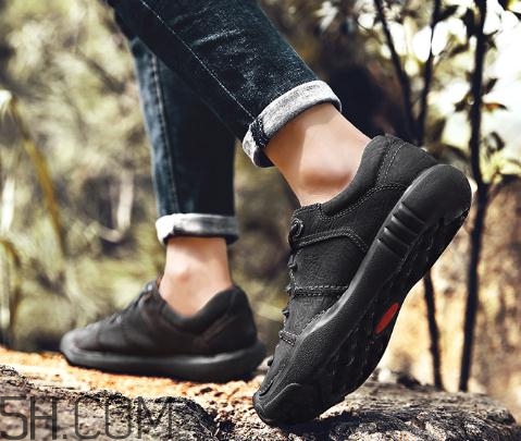 登山鞋可以跑步嗎？登山鞋可以平時穿嗎？