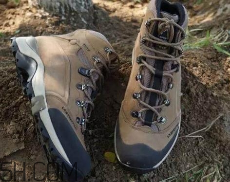 登山鞋買高幫還是低幫？登山鞋買小了怎么辦？