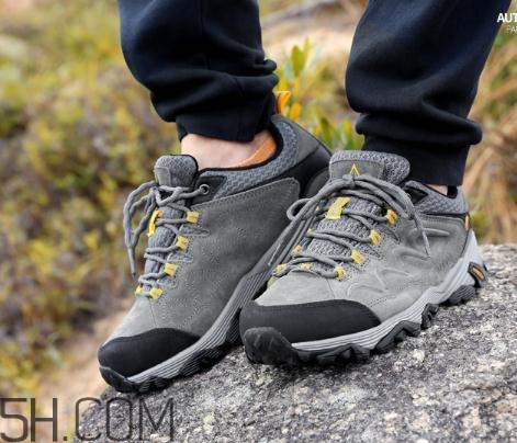 登山鞋買高幫還是低幫？登山鞋買小了怎么辦？