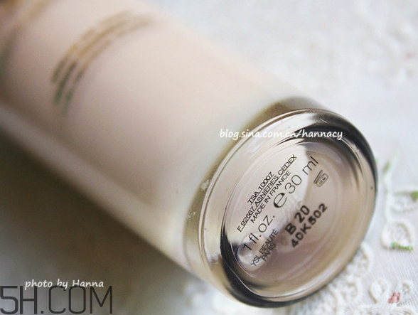 ysl粉底液和植村秀粉底液哪個(gè)好_評測對比