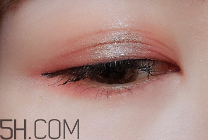 維尼小熊眼影好用嗎？維尼小熊眼影色號(hào)試色