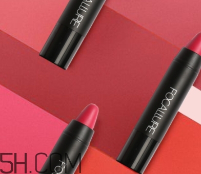 focallure菲鹿兒口紅好用嗎？菲鹿兒口紅色號試色