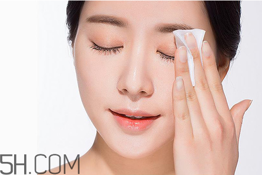 卸妝油如何卸眼妝？不化妝怎么用卸妝油？
