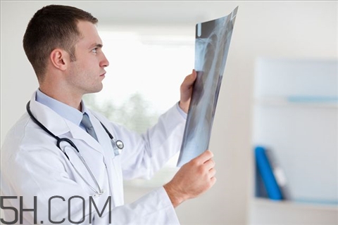 白內(nèi)障會(huì)視野缺損嗎？白內(nèi)障會(huì)復(fù)發(fā)嗎？