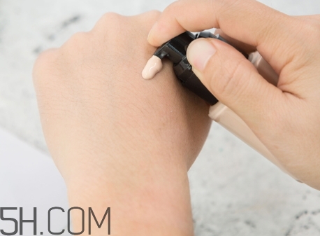 sivanna思薇娜水粉霜怎么用？