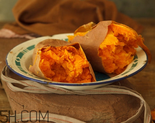 烤紅薯為什么比蒸熟的紅薯香？用微波爐烤紅薯要多長時間