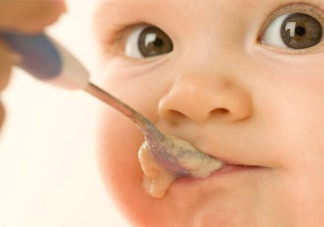 蘋果泥可以和米粉一起吃嗎？蘋果泥的功效與作用