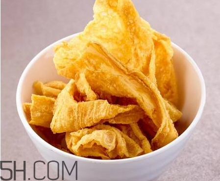 腐竹是干炸還是濕炸 炸腐竹前要用水泡嗎 腐竹是干炸還是濕炸 炸腐竹前要用水泡嗎