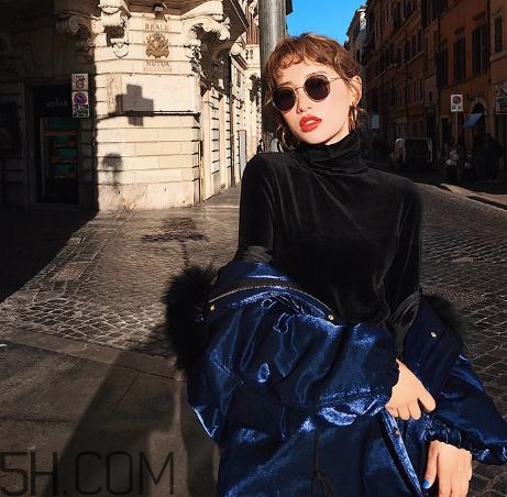 絲絨衣服掉色怎么辦？絲絨衣服倒絨怎么辦？