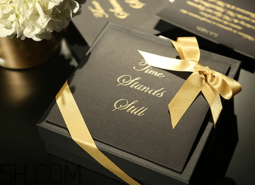 海藍之謎鎏金煥顏精華液多少錢？怎么用？