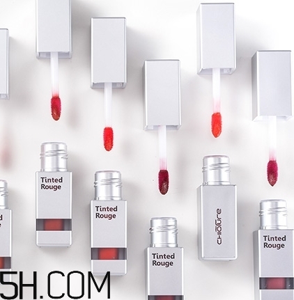 稚優(yōu)泉天空之境水光唇釉好用嗎_多少錢？