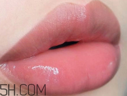 稚優(yōu)泉唇膜怎么用？稚優(yōu)泉唇膜好用嗎？