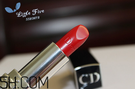 雅詩蘭黛和迪奧口紅哪個(gè)好用？雅詩蘭黛傾慕420口紅怎么樣？