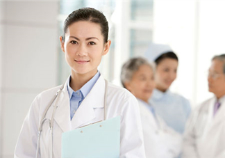 沙眼可以割雙眼皮嗎？沙眼可以做美瞳線嗎？