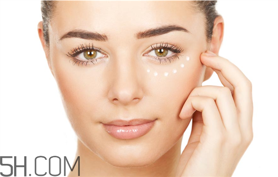 科顏氏眼霜適合什么年齡 科顏氏眼霜怎么用 科顏氏眼霜適合什么年齡 科顏氏眼霜怎么用