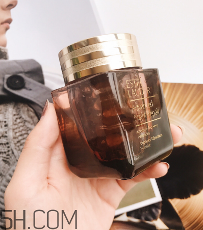 雅詩蘭黛安瓶膠囊好用嗎？雅詩蘭黛安瓶膠囊使用方法