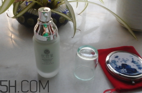 優(yōu)資萊化妝品好用嗎？優(yōu)資萊化妝品含激素嗎？