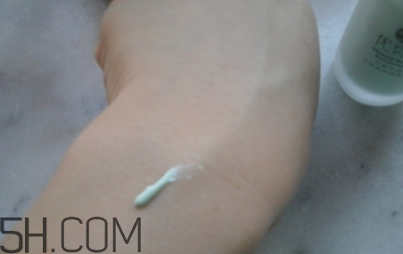 優(yōu)資萊化妝品好用嗎？優(yōu)資萊化妝品含激素嗎？