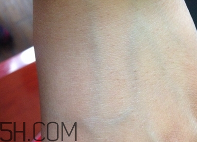 優(yōu)資萊適合什么年齡？優(yōu)資萊化妝品適合幾歲？