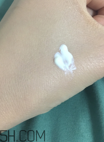 薇諾娜防曬霜需要卸妝嗎？薇諾娜防曬霜使用方法