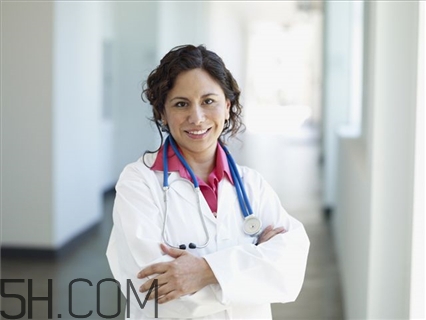 牙周炎好治嗎費(fèi)用多少？牙周炎好了會(huì)復(fù)發(fā)嗎？