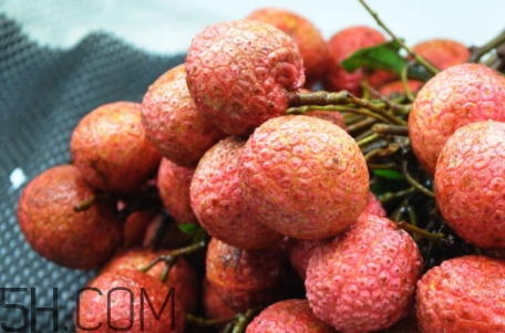 說女的荔枝什么意思？荔枝女什么意思？