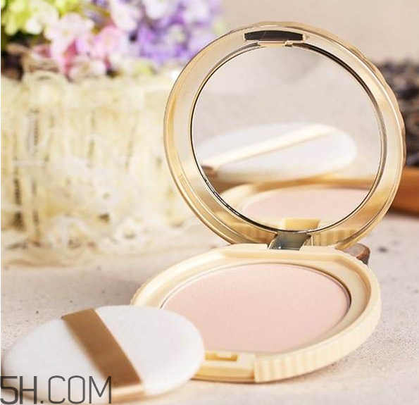 如何選擇粉餅？canmake棉花糖粉餅色號(hào)如何選擇？