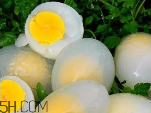 鴿子蛋為什么是透明的 鴿子蛋煮熟是透明的嗎 鴿子蛋為什么是透明的 鴿子蛋煮熟是透明的嗎