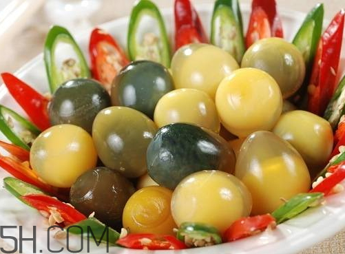 鴿子蛋為什么是透明的 鴿子蛋煮熟是透明的嗎 鴿子蛋為什么是透明的 鴿子蛋煮熟是透明的嗎