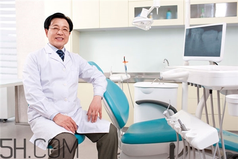 老花眼吃魚肝油有用嗎？老花眼吃葉黃素管用嗎？