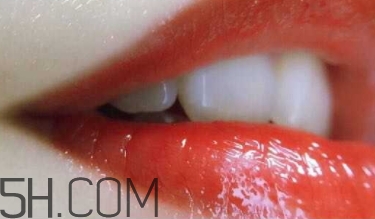 番茄色口紅是什么顏色？番茄色番茄紅口紅試色