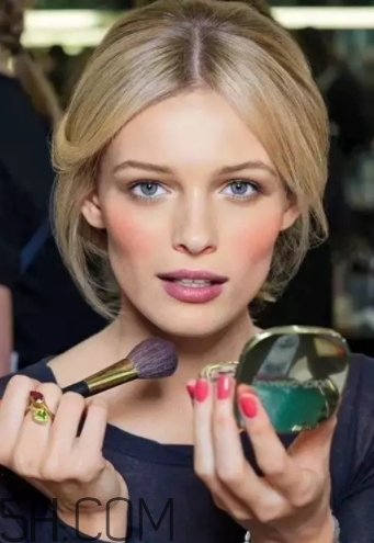 番茄色口紅是什么顏色？番茄色番茄紅口紅試色