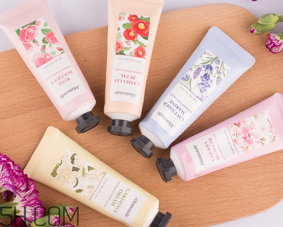 夢(mèng)妝護(hù)手霜哪款好用_夢(mèng)妝護(hù)手霜有幾款 夢(mèng)妝護(hù)手霜哪款好用_夢(mèng)妝護(hù)手霜有幾款