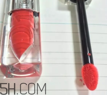 ?番茄紅口紅適合黃皮嗎？番茄紅口紅顯白嗎？