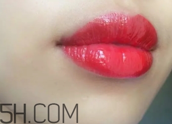 ?番茄紅口紅適合黃皮嗎？番茄紅口紅顯白嗎？
