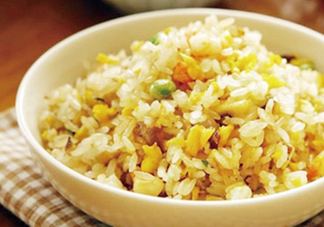 蛋炒飯什么時(shí)候放蛋？蛋炒飯什么時(shí)候放鹽