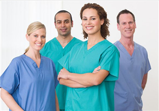 老花眼是什么癥狀？老花眼是白內(nèi)障嗎？