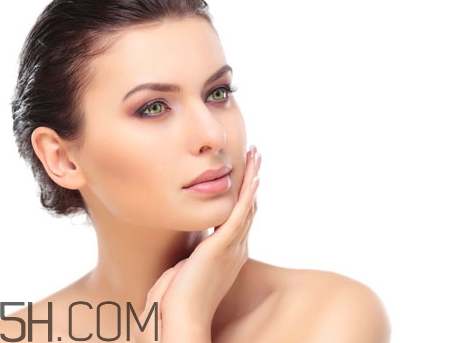 粉餅怎么用才正確？粉餅在哪個(gè)步驟使用？