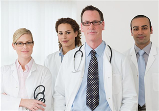 牙周炎需要吃藥嗎？牙周炎需要忌口嗎？