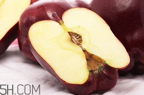 花牛蘋(píng)果有糖心能吃嗎？花牛蘋(píng)果的皮有臘可以吃嗎