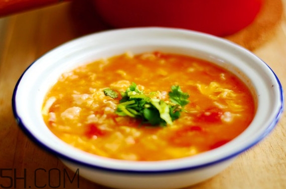 怎樣做疙瘩湯是清湯的？吃白面疙瘩湯有什么好處和壞處