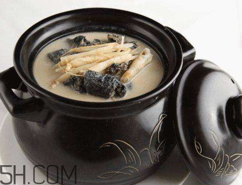 烏雞湯為什么苦 烏雞湯發(fā)苦是怎么回事 烏雞湯為什么苦 烏雞湯發(fā)苦是怎么回事