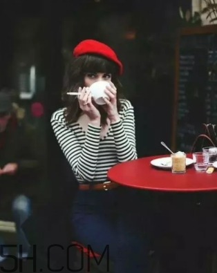 番茄色口紅顯白嗎？番茄色口紅好看嗎？