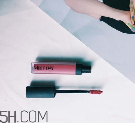 meet day水霧唇釉多少錢_專柜價(jià)格 meet day水霧唇釉多少錢_專柜價(jià)格