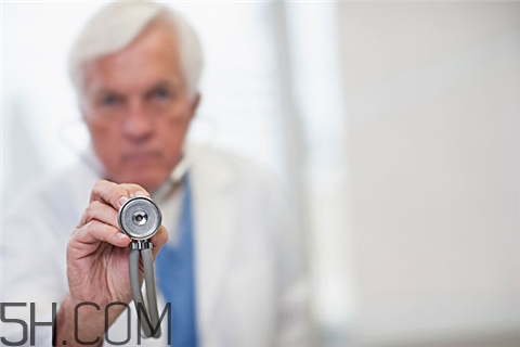 胃出血不治療會(huì)怎么樣？胃出血不去醫(yī)院可以嗎？