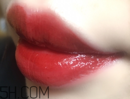 ysl黑管唇釉416適合黃皮嗎？ysl黑管鏡面唇釉416顯白嗎