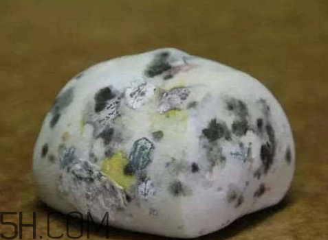 饅頭發(fā)霉了還能吃嗎 饅頭皮發(fā)霉還能吃嗎 饅頭發(fā)霉了還能吃嗎 饅頭皮發(fā)霉還能吃嗎