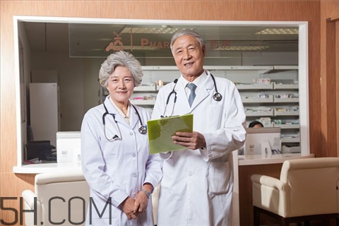 胃出血可以吃蘋果嗎？胃出血可以喝酸奶嗎？