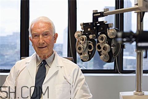 胃出血可以吃蘋果嗎？胃出血可以喝酸奶嗎？